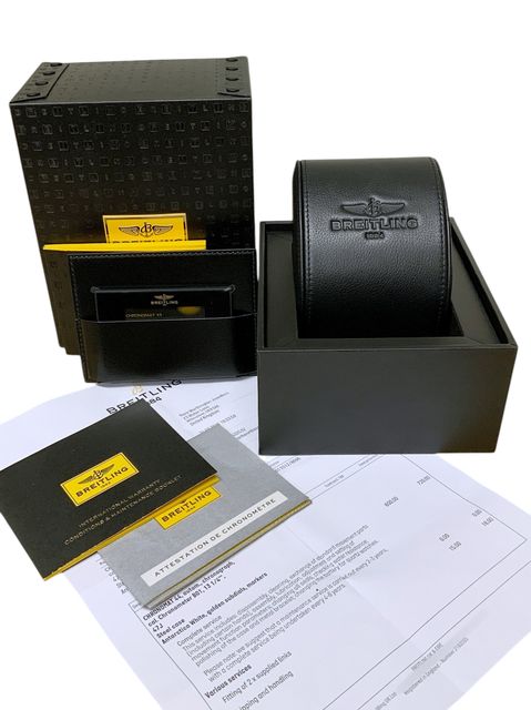 Breitling Chronomat 44 CB0110 Image 4